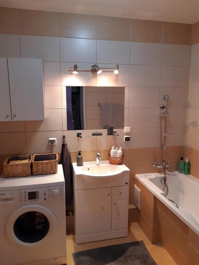 Kwadrat Maja Apartment Wałbrzych Exterior foto